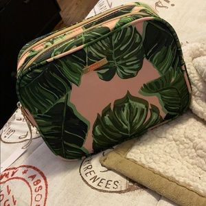 make up bag